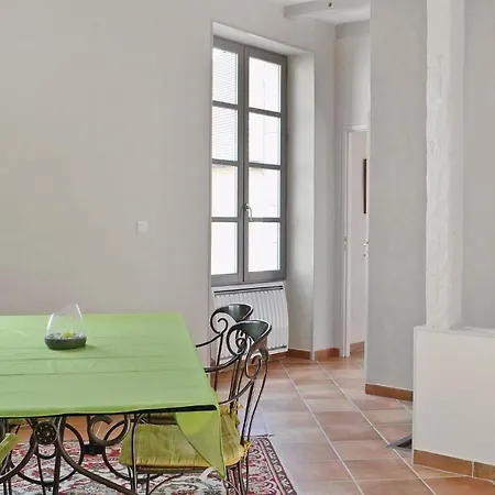 Holiday home Gorgeous In Sainte Alvere With Kitchen
